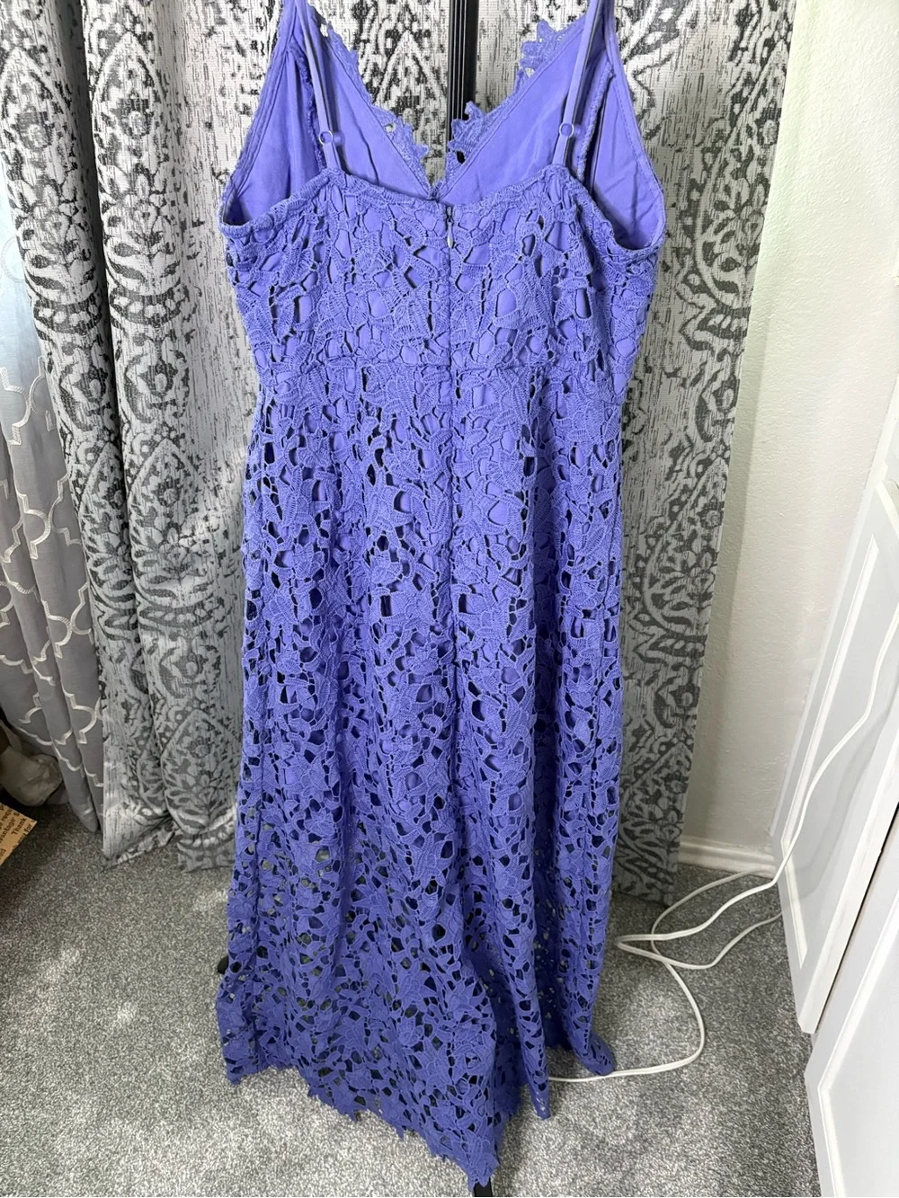 ASTR The Label M Purple Floral Lace V-Neck Strappy Sleeveless Maxi Dress